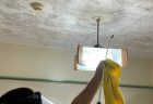 築年数の経った共同住宅の天井の除カビ・防カビ施工を行い天井の改修を行うことなくもとの状態にカビが無くなりカビ予防空間の環境が整いました。